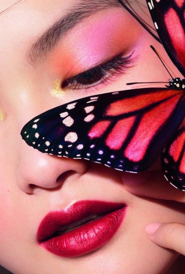 جيرلان تعيد ابتكار مكياج العيون