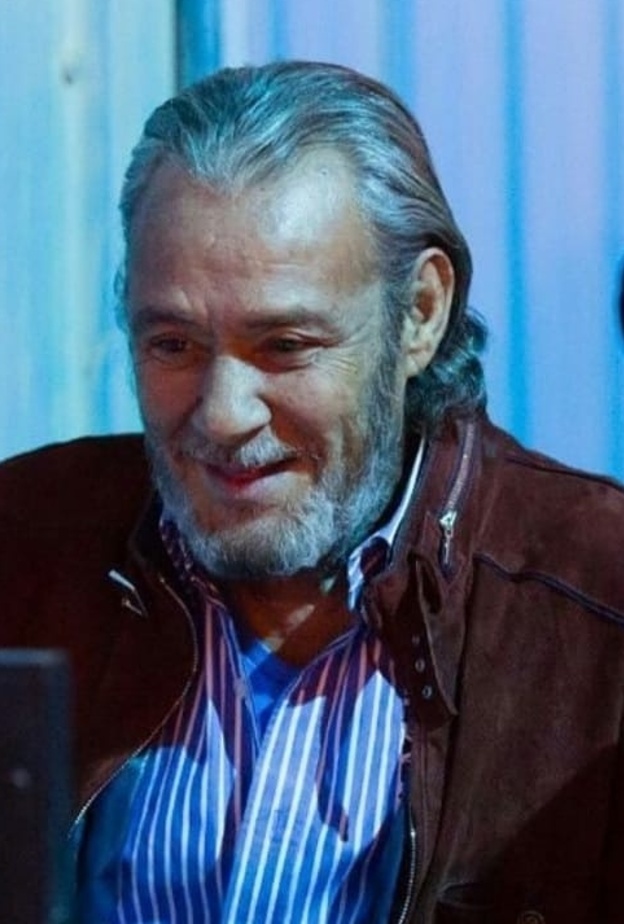 فاروق الفيشاوي 