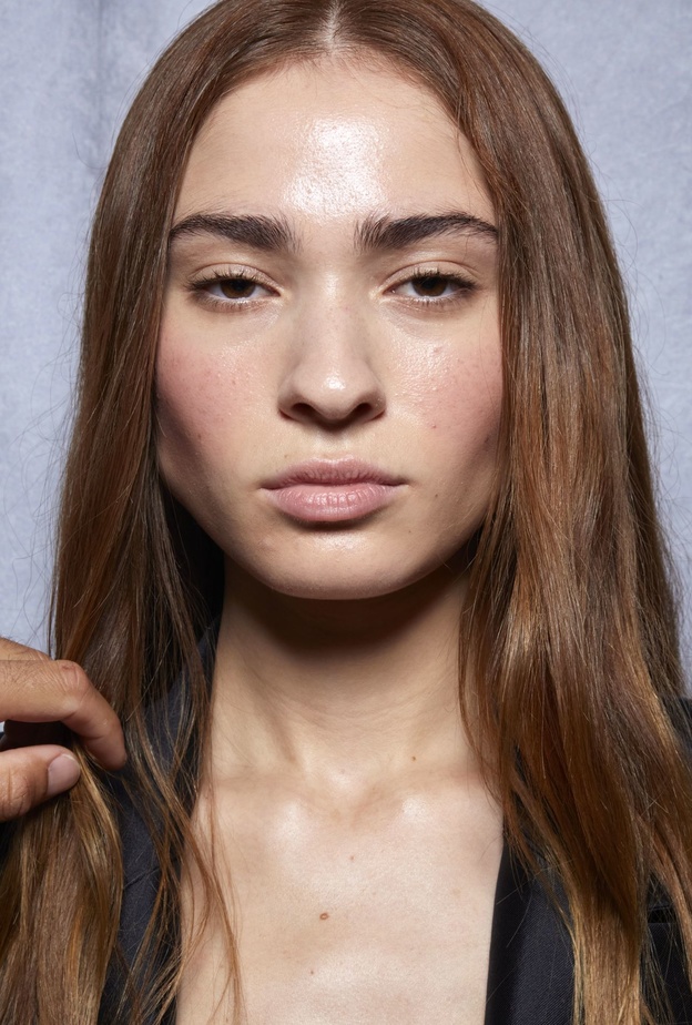 فوائد ماسك الموز مع اللبن للحصول على شعر ناعم هذا الصيف