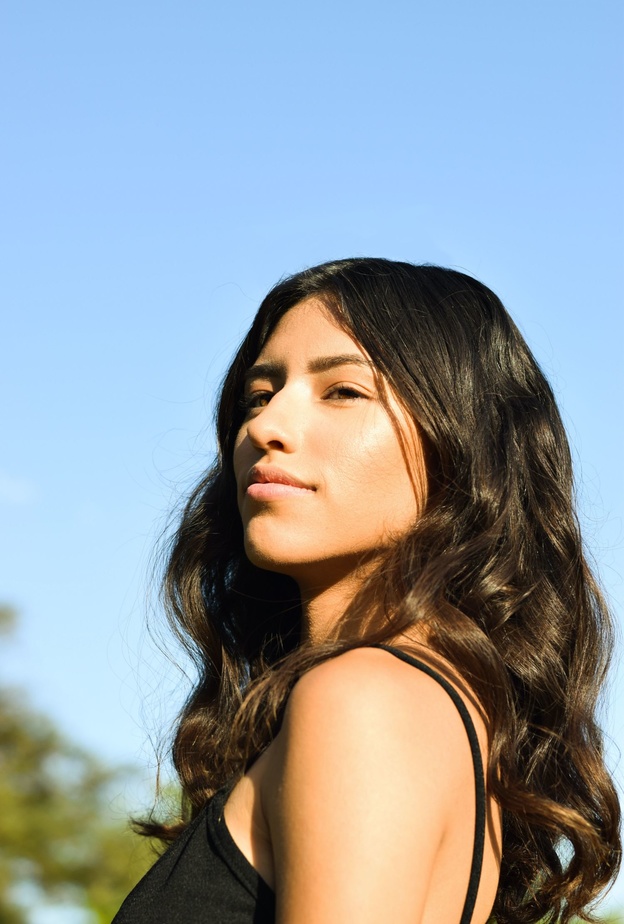 طريقة علاج الشعر الجاف بالخلطات الطبيعية المجربة