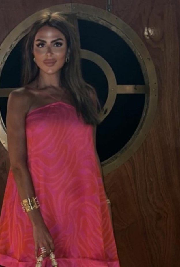 "لولو البديوي" بإطلالات متنوعة لمحبات الفساتين الواسعة موضة صيف 2022