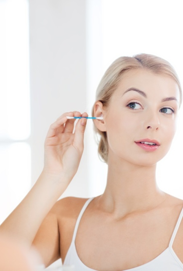 ترند تيك توك لاذابة شمع الاذن غير آمن