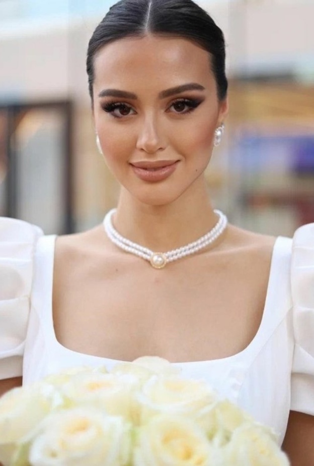 تفاصيل إطلالة "مريم ناظم" بعقد قرانها الثاني والاعلان عن حملها