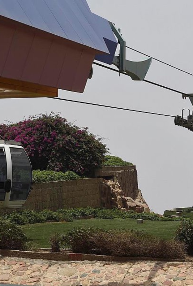 تلفريك الهدا.. تجربة بانورامية مثيرة في أحضان الجبال وبساتين الورود