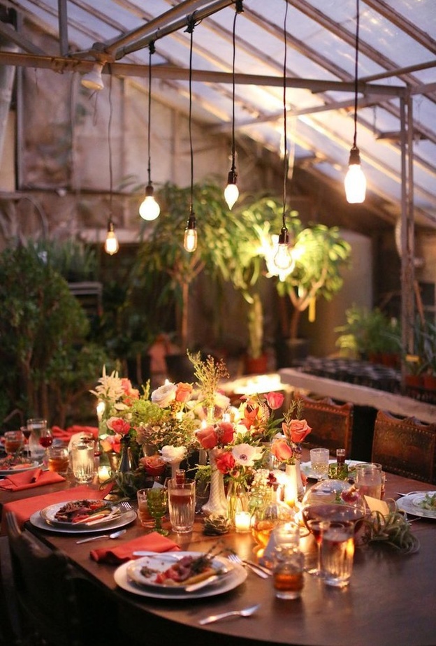 تصاميم مساحات خارجية للاستمتاع بوجبات الطعام في حديقة المنزل