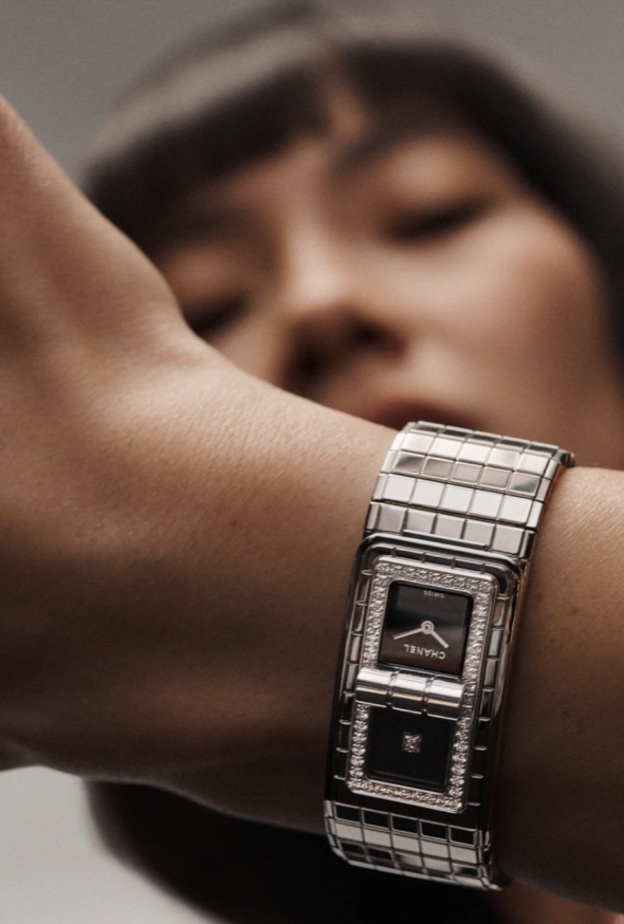 ساعات Code Coco المحدودة من دار شانيل