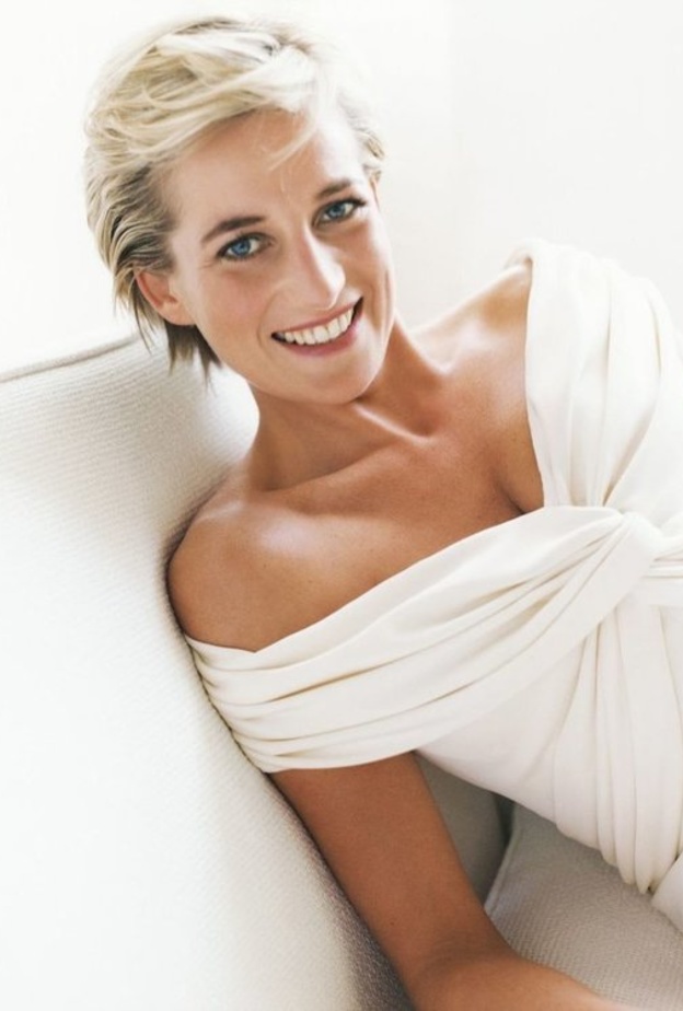 صورة الأميرة ديانا من صفحة المصور الشهير ماريو تيستيتنو على انستقرام