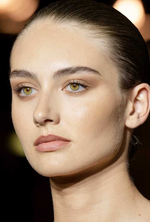 لبشرة شابة طوال العمر . . استخدمي هذا الزيت الطبيعي