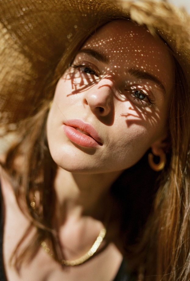 مكون طبيعي لحل مشاكل بشرة المرأة هذا الصيف