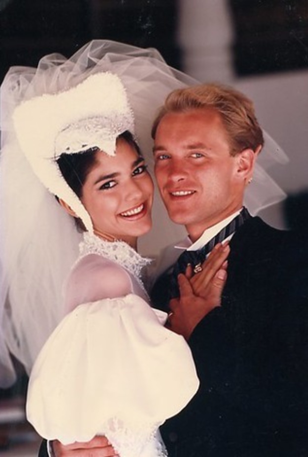 لورا هارينج Laura Harring