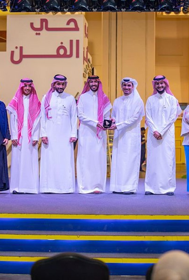 بالفيديو: مشروعات إعلامية وتجارب استثنائية يستعرضها فريق مركز التواصل الحكومي على مسرح مدينة شباب 2030 في البحرين