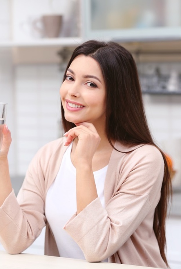 هذا ما سيحدث لجسمك إن شربت الماء فقط لمدة شهر