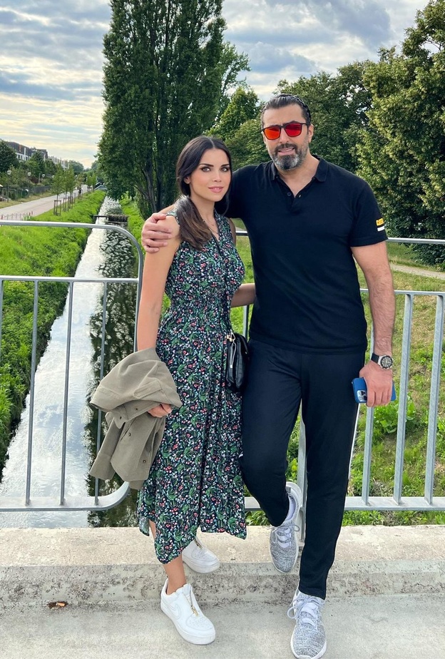 يعيش الثنائي باسم ياخور ورنا الحريري حياة مستقرة ورومانسية