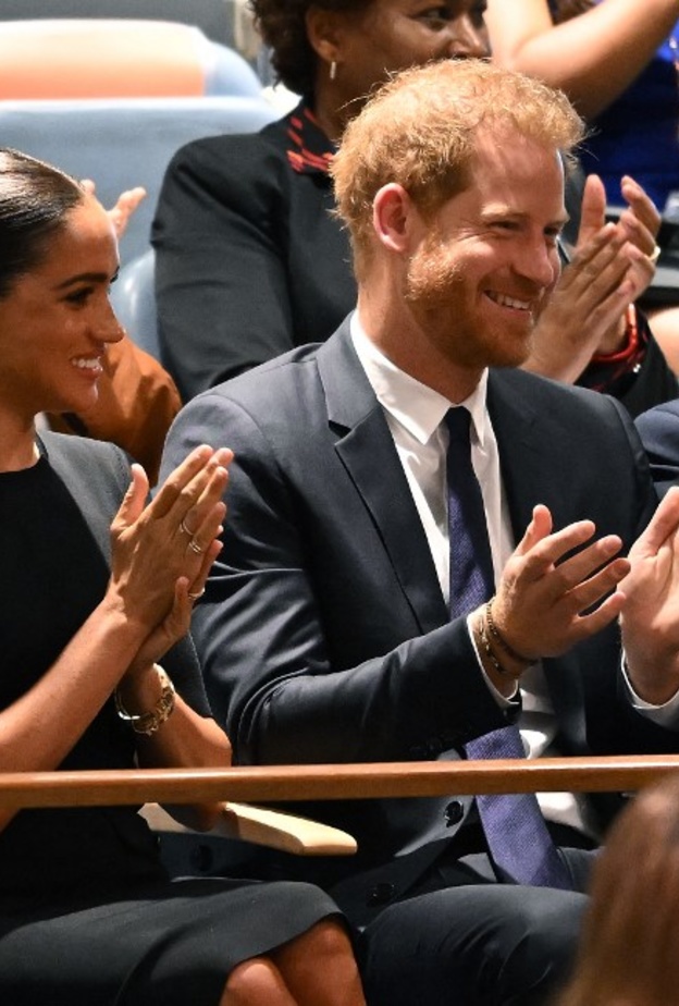 الأمير هاري وميغان ماركل يتسلمان جائزة إنسانية جديدة