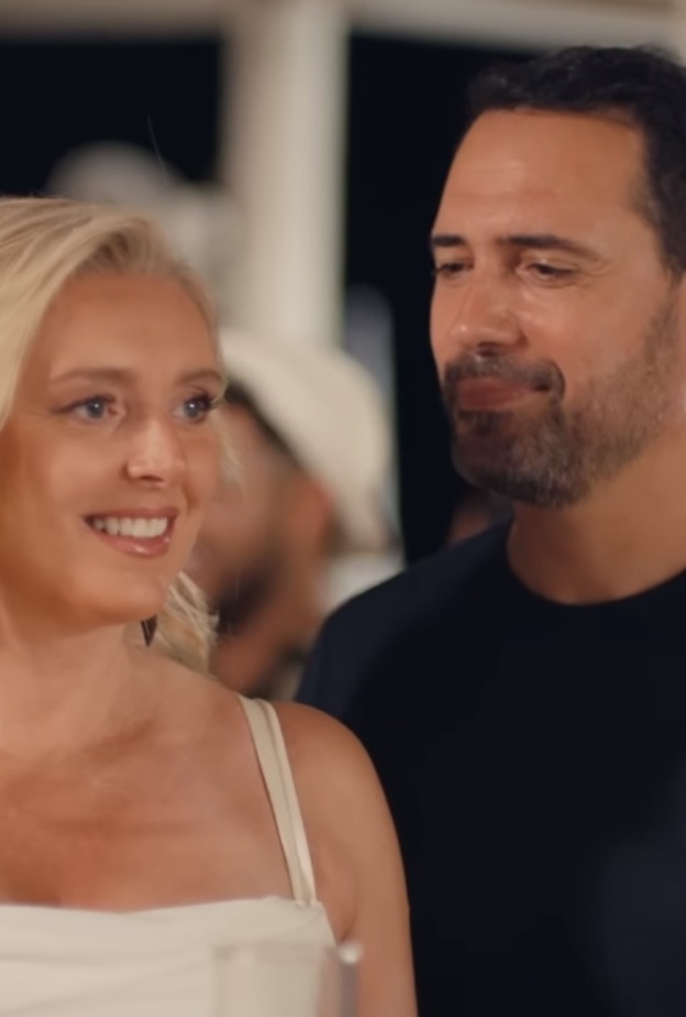 ظافر العابدين وزوجته