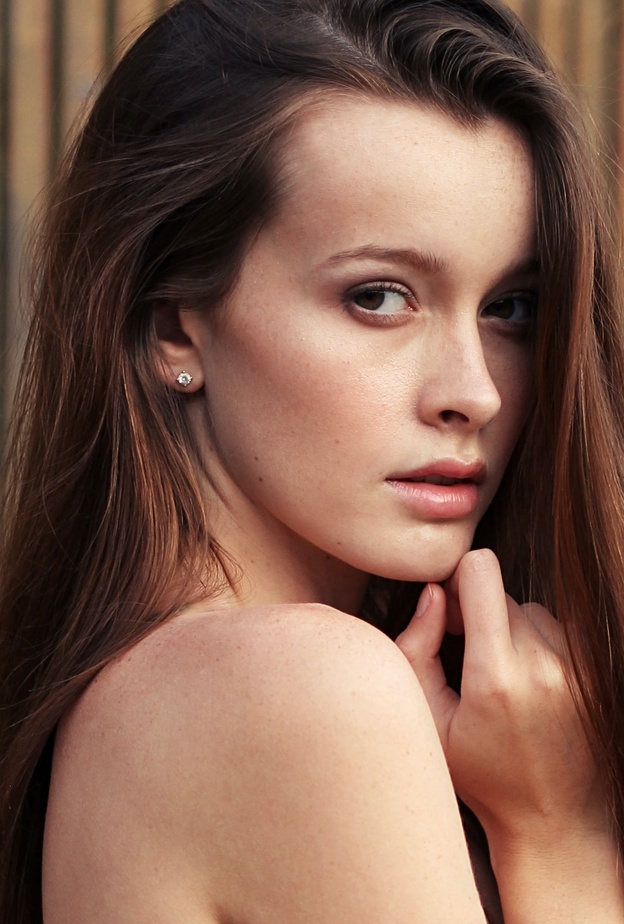 كيف تعالجين التجاعيد وتستعيدين شباب البشرة بمكّون طبيعي في المنزل