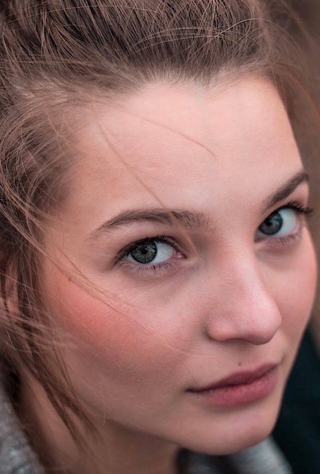 فوائد ماسك الفراولة لتقشير البشرة وعلاج حب الشباب