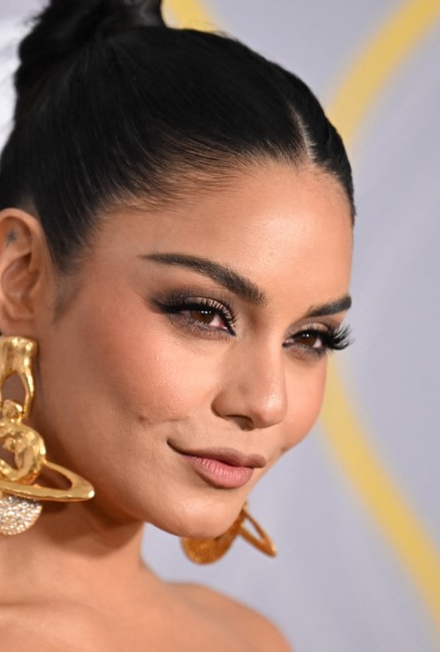 Vanessa Hudgens  - الصورة من  AFP مكياج البشرة الحنطية