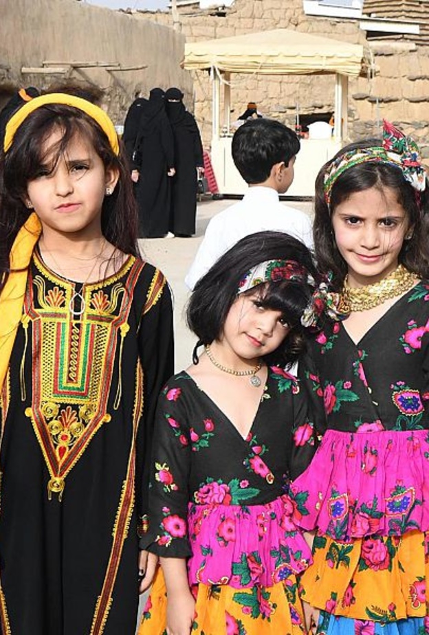 قرية المسقي التراثية.. تجربة تراثية ساحرة وأجواء خلابة لعشاق التاريخ في أبها