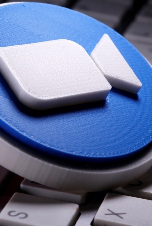 تحذير من ثغرات في برنامج زوم تسمح للهاكر بالسيطرة على أجهزة ماك