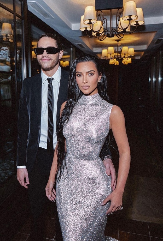 كيم كارداشيان وبيت ديفيدسون