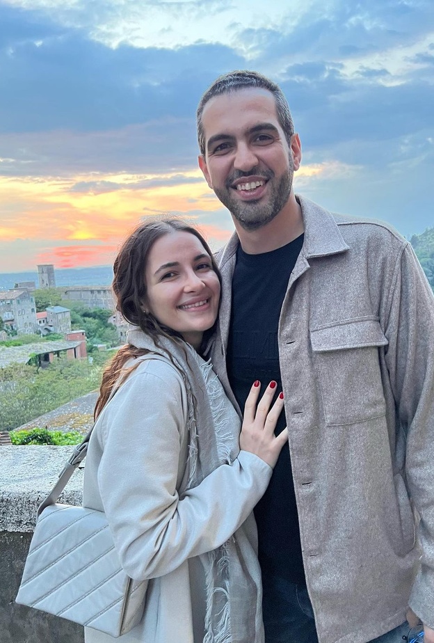 شام الذهبي وزوجها