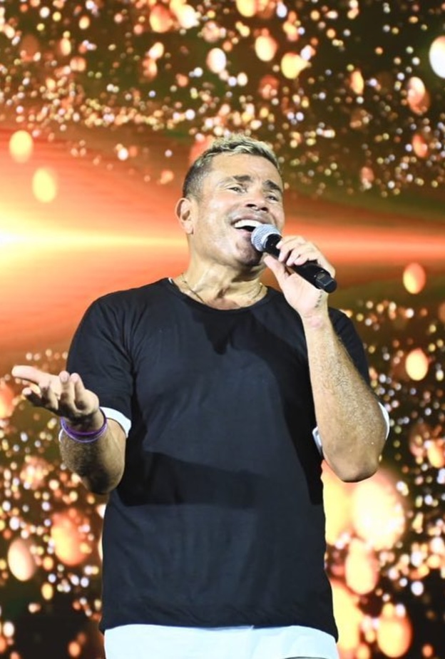 عمرو دياب في حفله بالعلمين