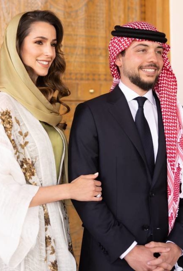 ما بين طّلة الأميرة إيمان وخطيبة شقيقها ولي العهد.. أيهما أجمل؟