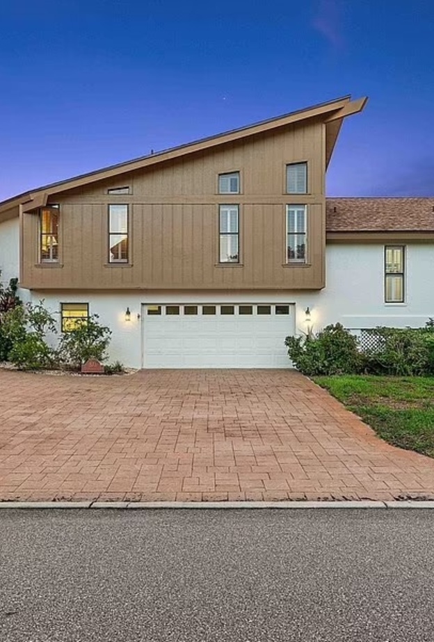 منزل فريق أبا الموسيقي السويدي في فلوريدا يعرض للبيع بسعر 3.9 مليون دولار