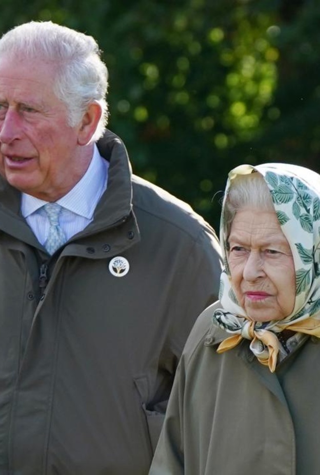 الأمير تشارلز يزور الملكة في بالمورال يوميا لهذا السبب