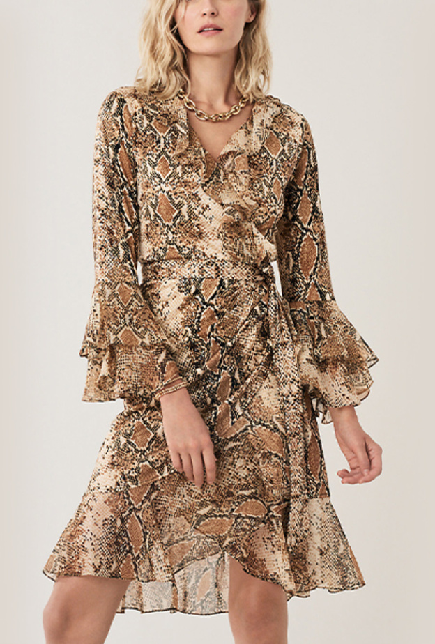 دور التكنولوجيا في صناعة الموضة