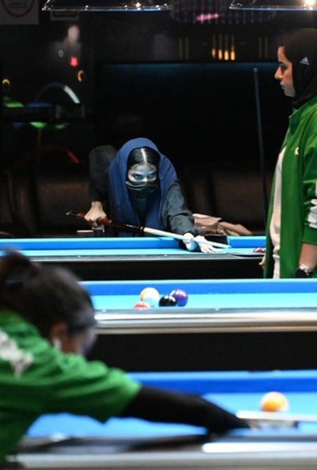 لاعبتا السنوكر "دلال الشمري" و"إيمان جبران" ضمن أول منتخب خليجي وعربي يشارك في بطولة العالم للناشئين برومانيا 2022