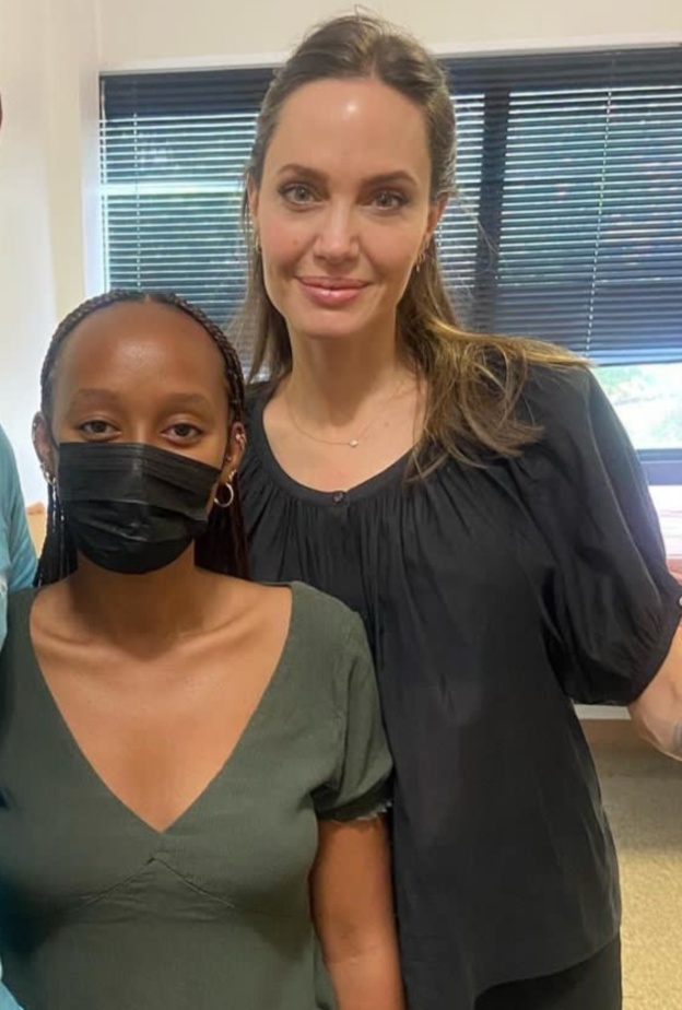 انجلينا جولي وابنتها