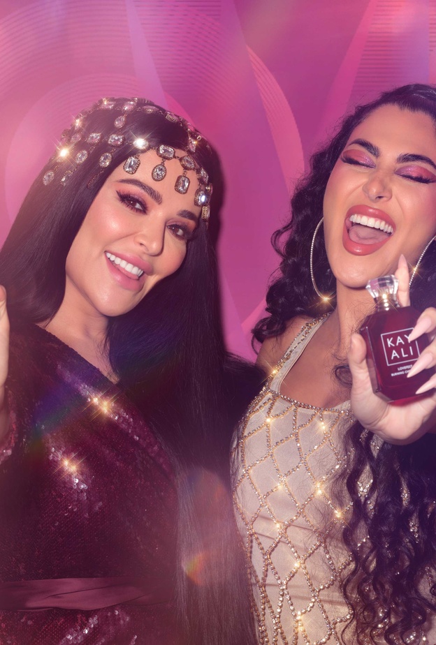 تكشف علامتا Huda Beauty وKAYALI الرائدان في عالم الجمال عن مجموعة Lovefest التي تحلو مشاركتها
