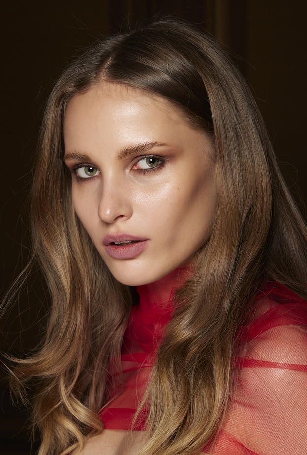 أفضل النصائح المتوارثة عن أمهاتنا للعناية بالشعر وتكثيفه