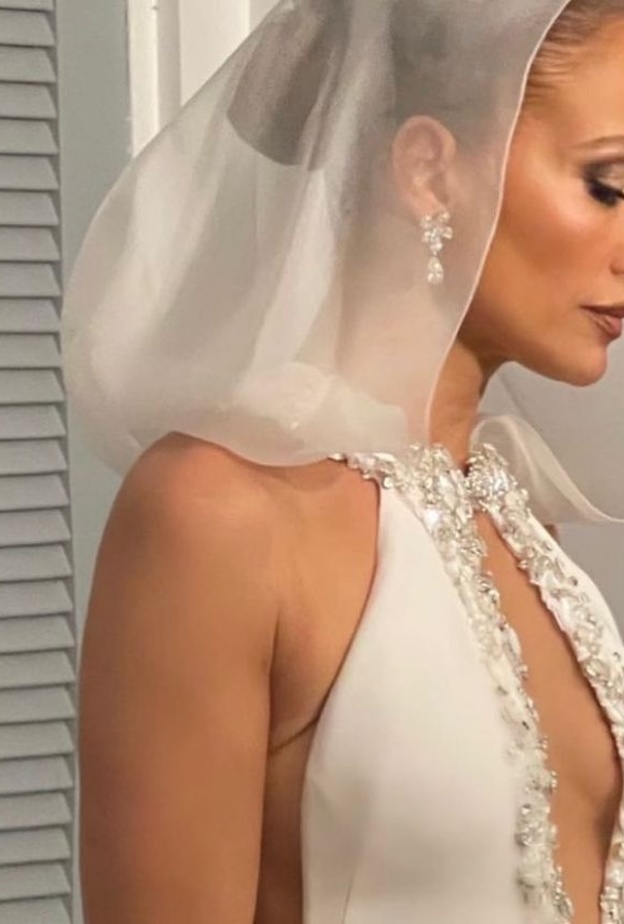 SAMER HALIMEH NEW YORK أقراط جينيفر لوبيز من