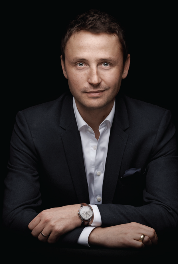 الرئيس التنفيذي لقسم التسويق والتجارة لدى الدار "لوران بيرفس" Laurent Perve