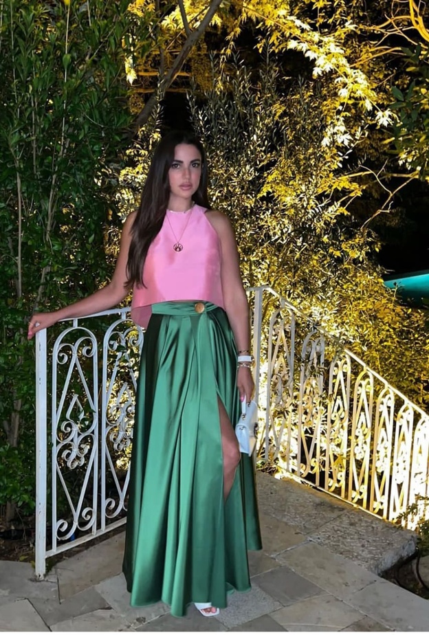 درة وألوان إطلالتها القوية