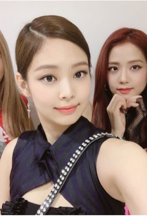 فرقة بلاك بينك