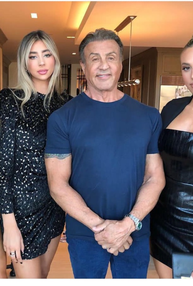 سيلفستر ستالون مع بناته