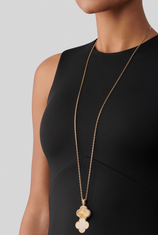 صيحات ساعات السلاسل تعود من جديد في 2022