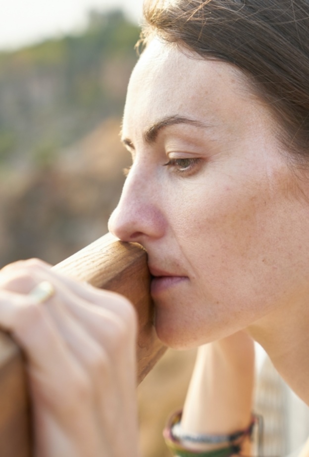 أسباب عدم قدرة المرأة على اتخاذ القرار في بعض المواقف