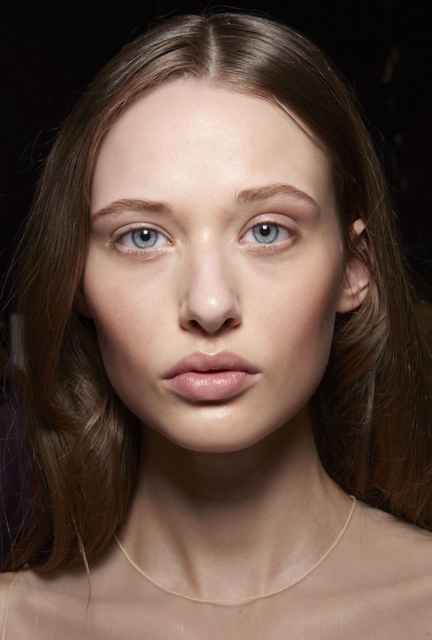 تخلصي من الهالات السوداء حول عينيك بإتباع أهم النصائح 