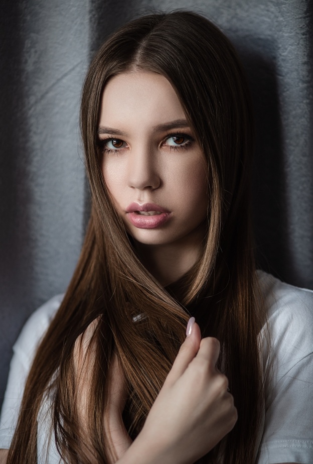 أفضل الطرق لوضع الحناء على الشعر وكيفية تثبيته