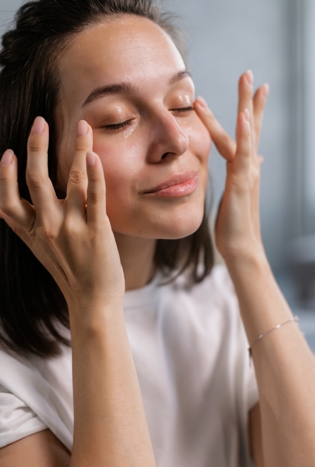 واقي الشمس بزبدة الشيا لبشرة مشرقة