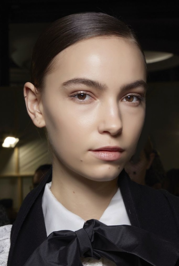 فوائد ليزر سبكترا الكربوني للحصول على بشرة نضرة