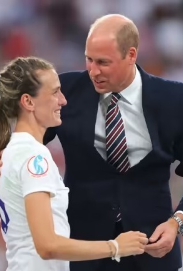 الأمير وليام يوجه رسالة للاعبة كرة القدم البريطانية جيل سكوت بعد إعلانها الاعتزال