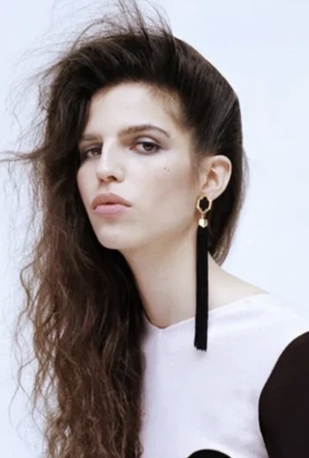 أقراط ALEXANDRIA SHOULDER DUSTER TASSEL من MAREI New York