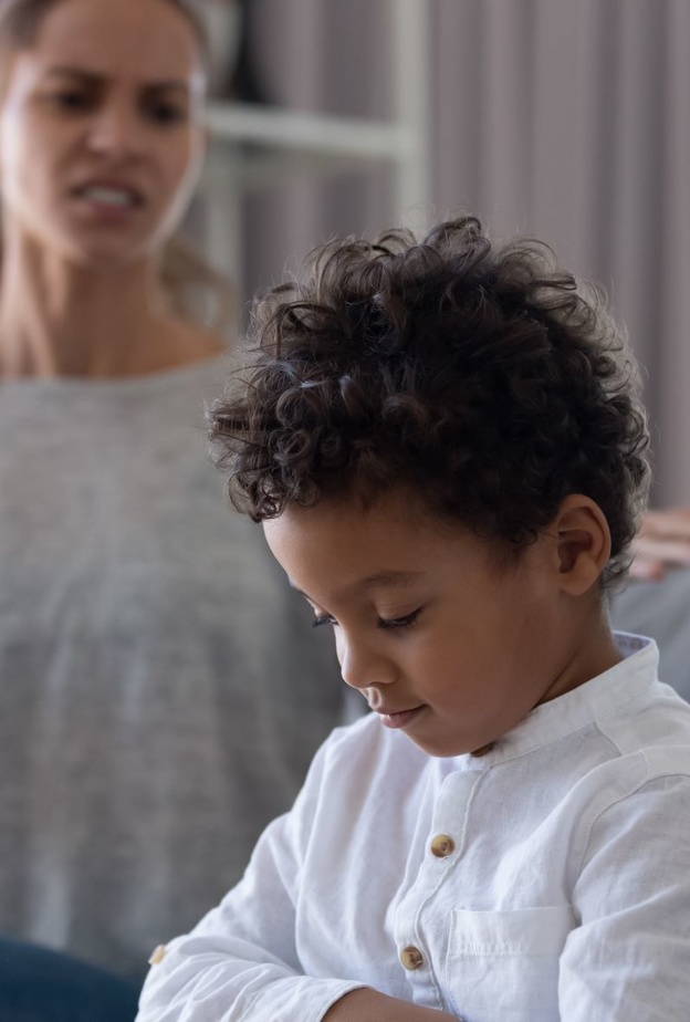 أمور تضعف من شخصية الطفل