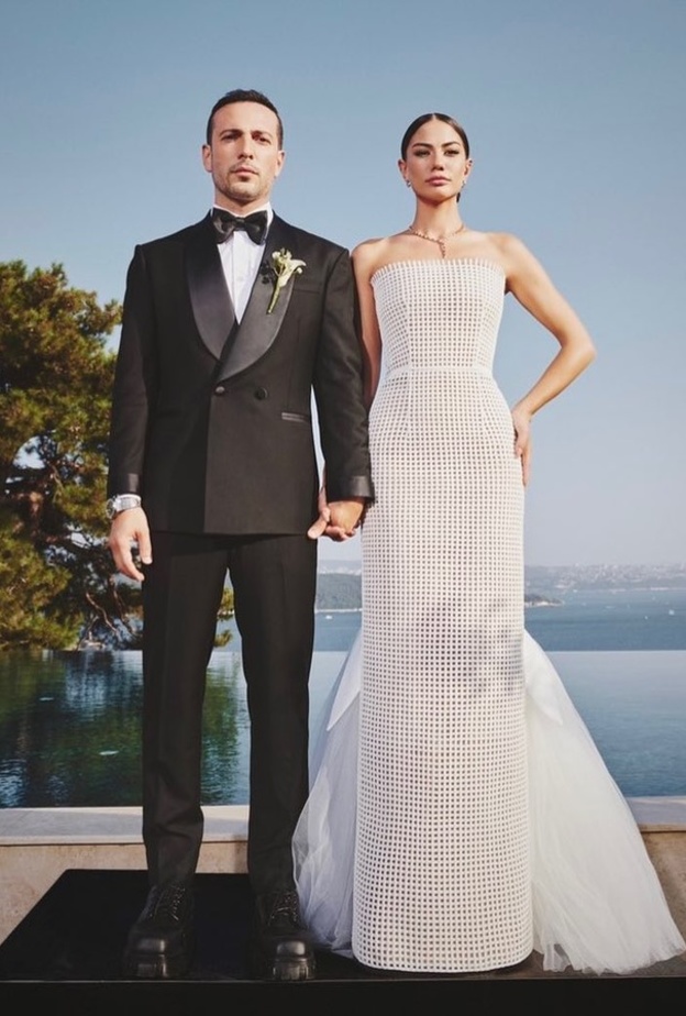 ماذا اختارت نجمات تركيا من مجوهرات في حفلات زفافهنّ؟